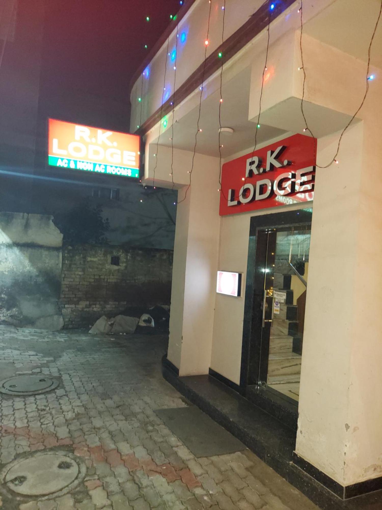Rk Lodge Amritsar Bagian luar foto