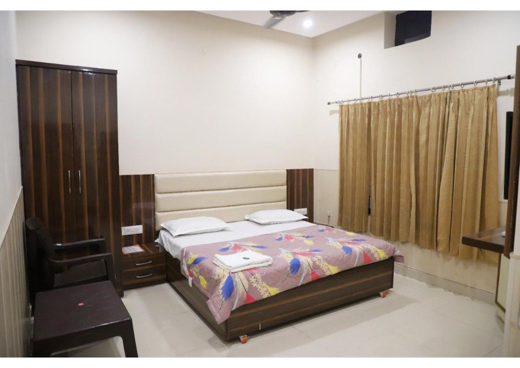 Rk Lodge Amritsar Bagian luar foto