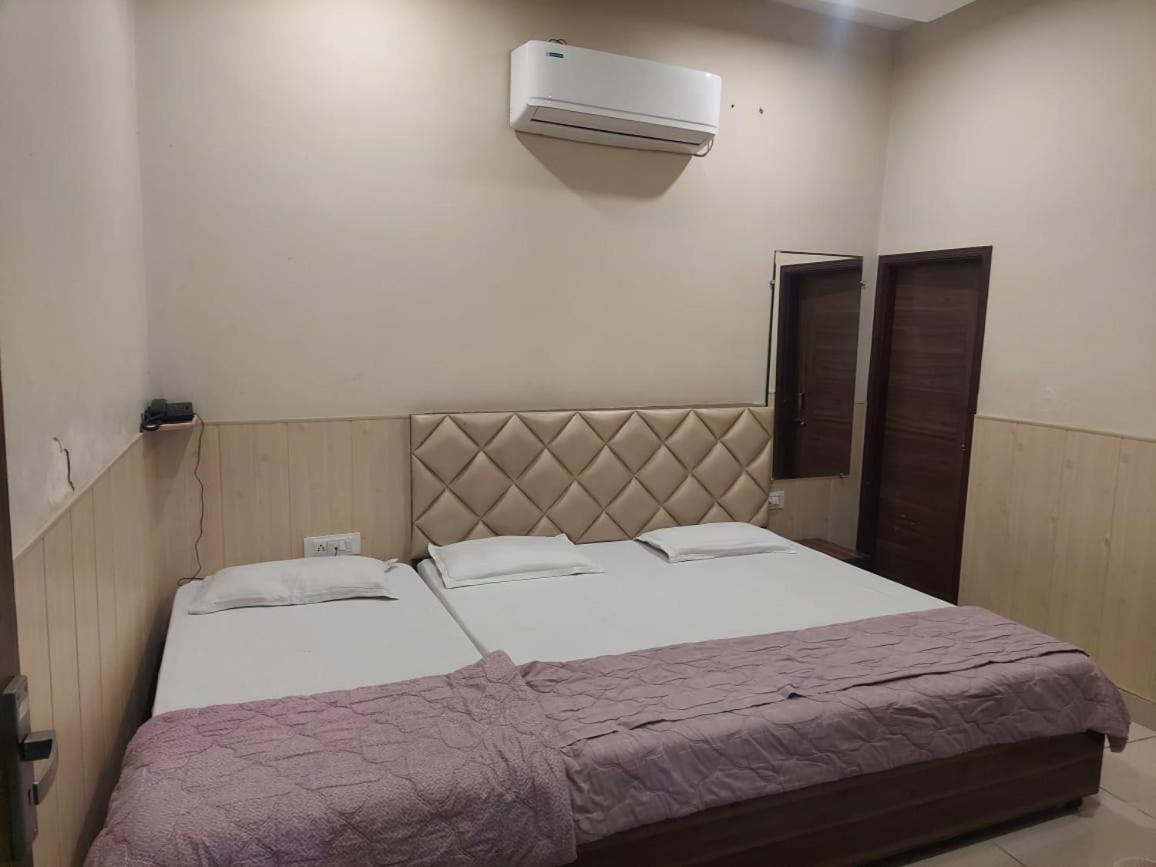 Rk Lodge Amritsar Ruang foto