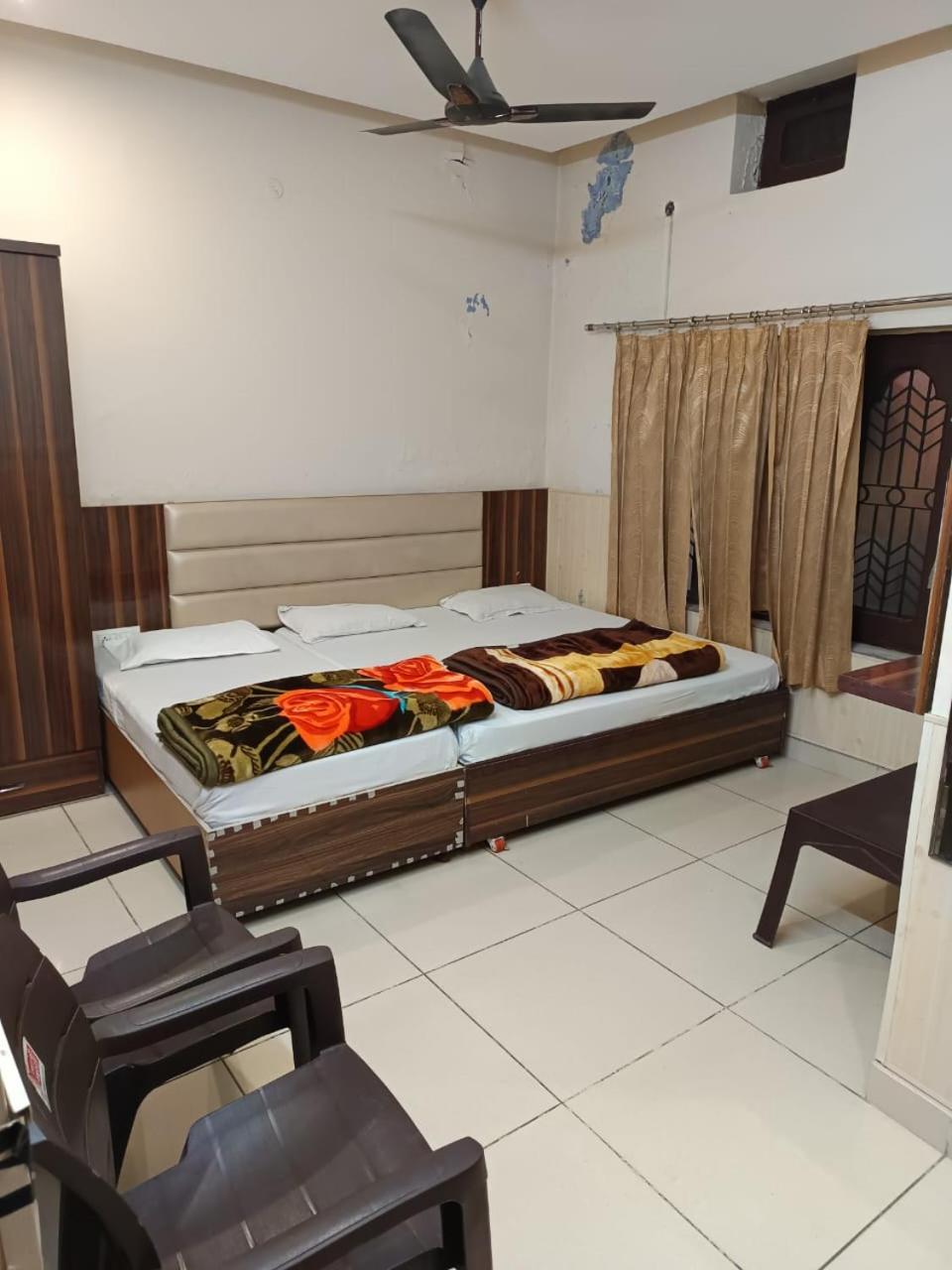 Rk Lodge Amritsar Bagian luar foto